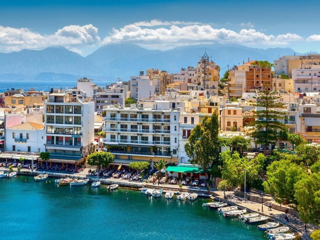 Jelena Apartments By The Sea Agios Nikolaos Exterior foto