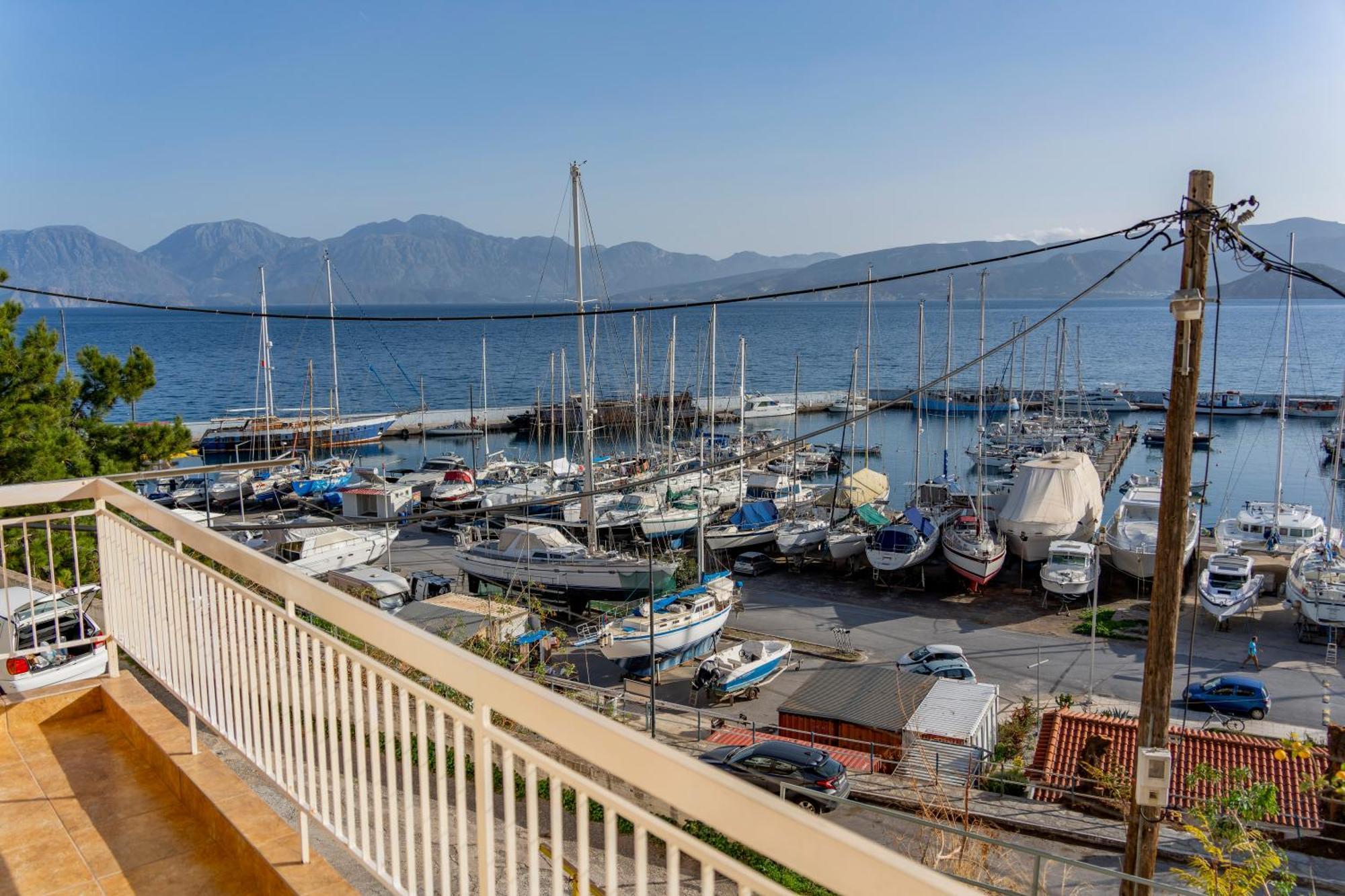 Jelena Apartments By The Sea Agios Nikolaos Exterior foto